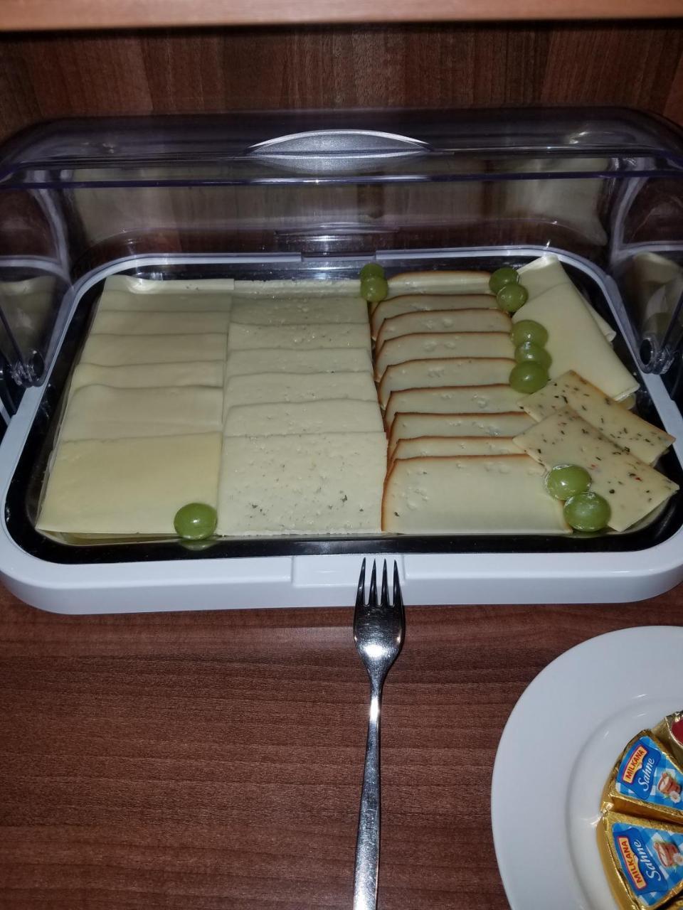 הילדן Hotel Monopol מראה חיצוני תמונה