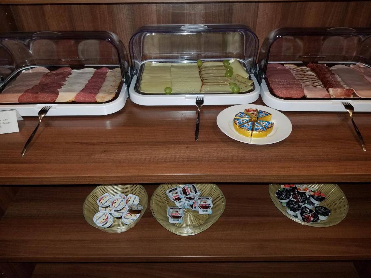 הילדן Hotel Monopol מראה חיצוני תמונה