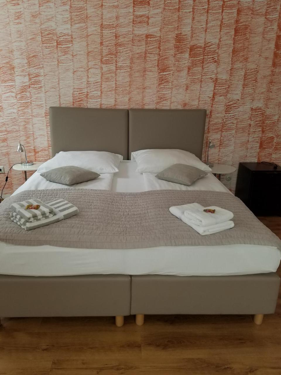 הילדן Hotel Monopol מראה חיצוני תמונה