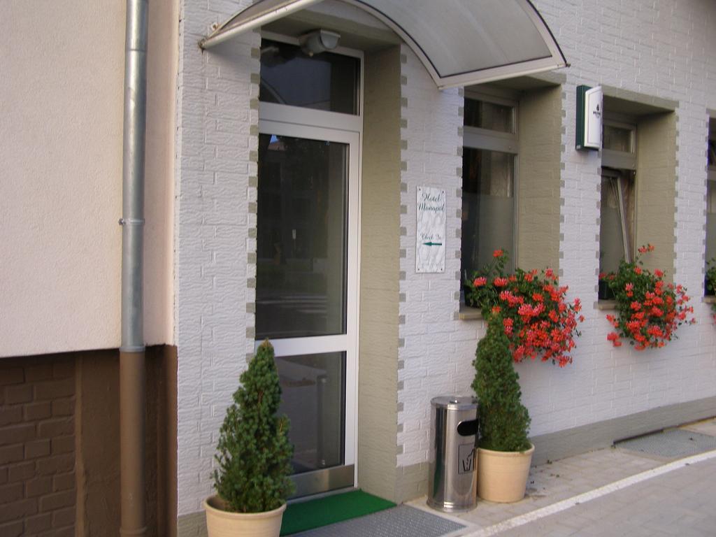 הילדן Hotel Monopol מראה חיצוני תמונה